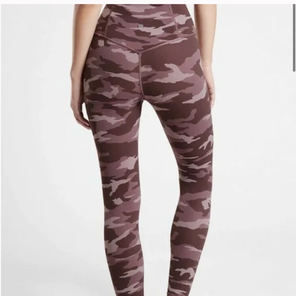 Athleta Elation Pink Camo 7/8 Tights Sz S Petite - Picture 1 of 10